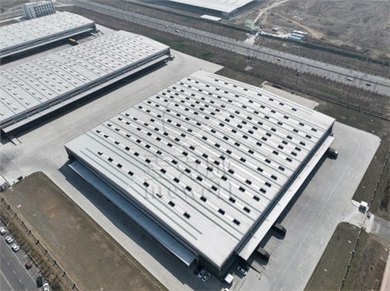 鶴壁順豐物流一字型采光排煙天窗