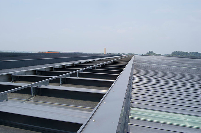 屋頂自然通風器與基座的連接方式有幾種？